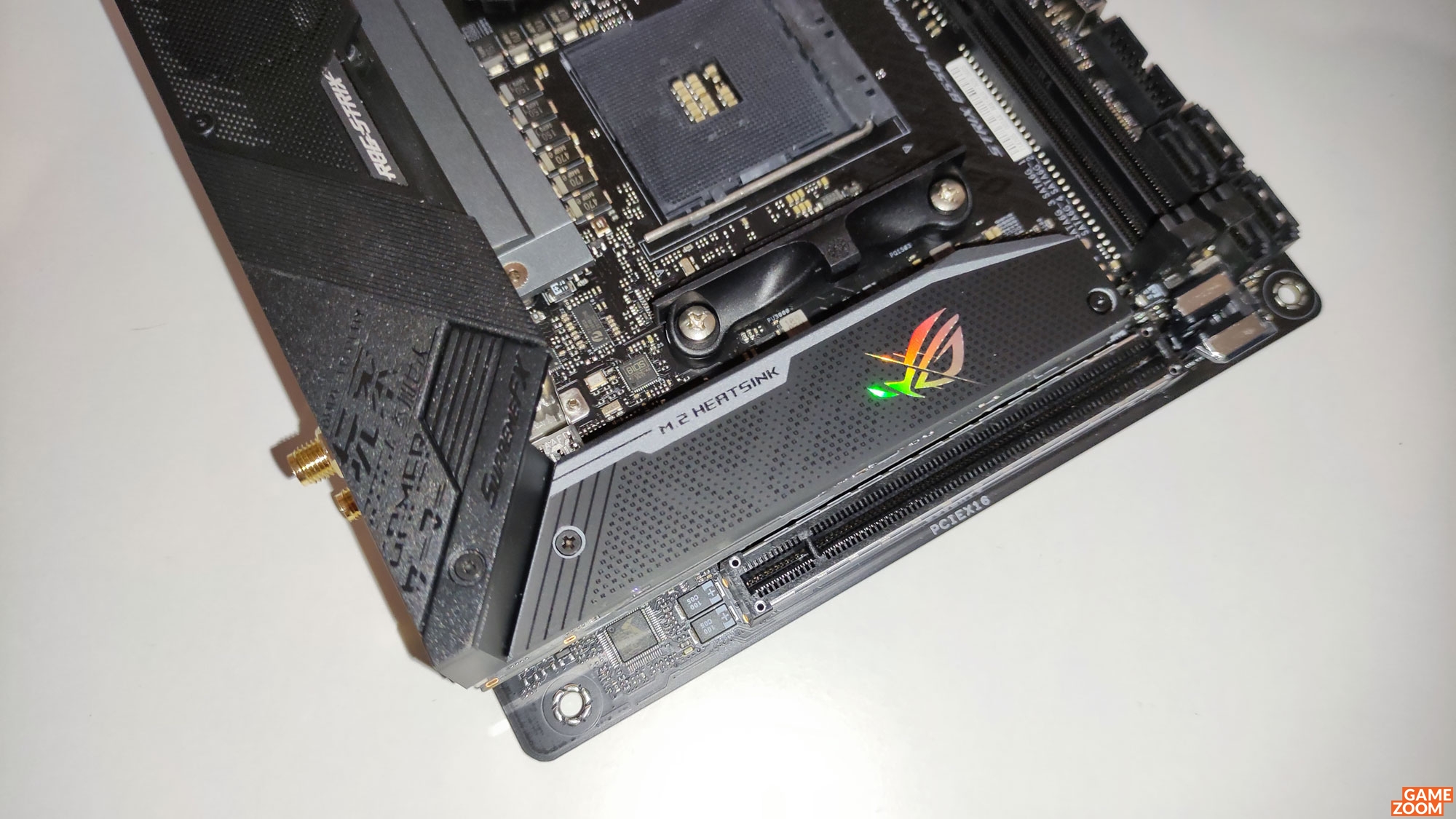 Gamezoom - ASUS ROG Strix B550-I Gaming - Test/Review
