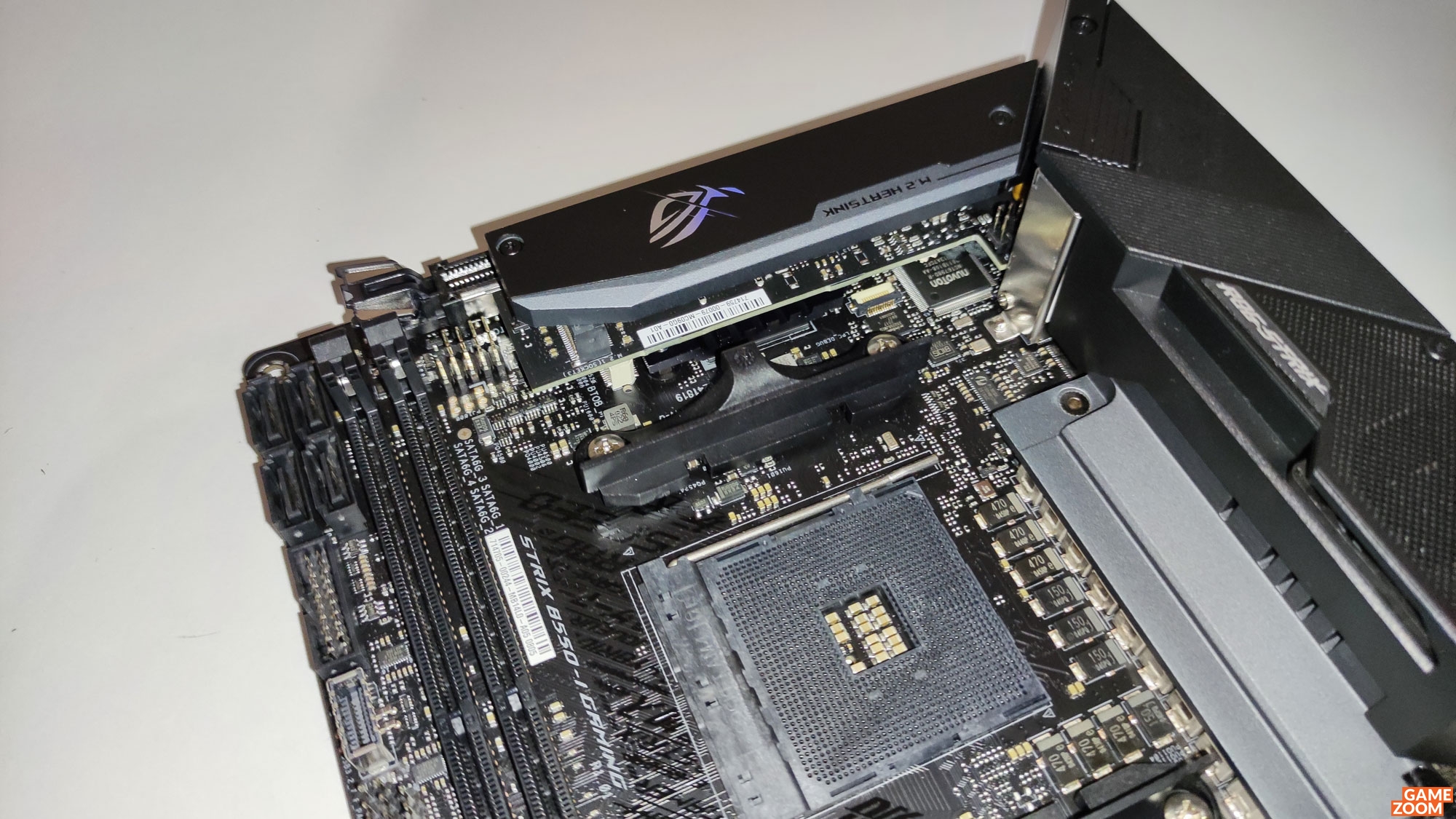 Gamezoom - ASUS ROG Strix B550-I Gaming - Test/Review